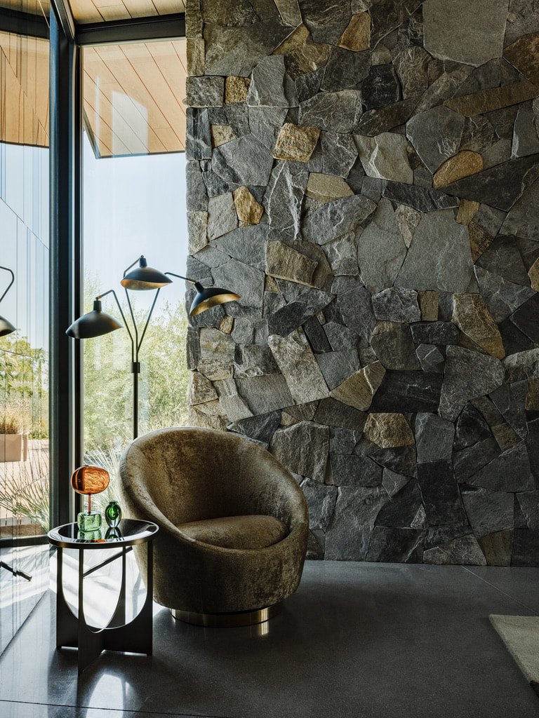 Flannery Residence by Capurro + Davis Design, mid-century modern interior in the Palm Springs desert, view 21 of 33