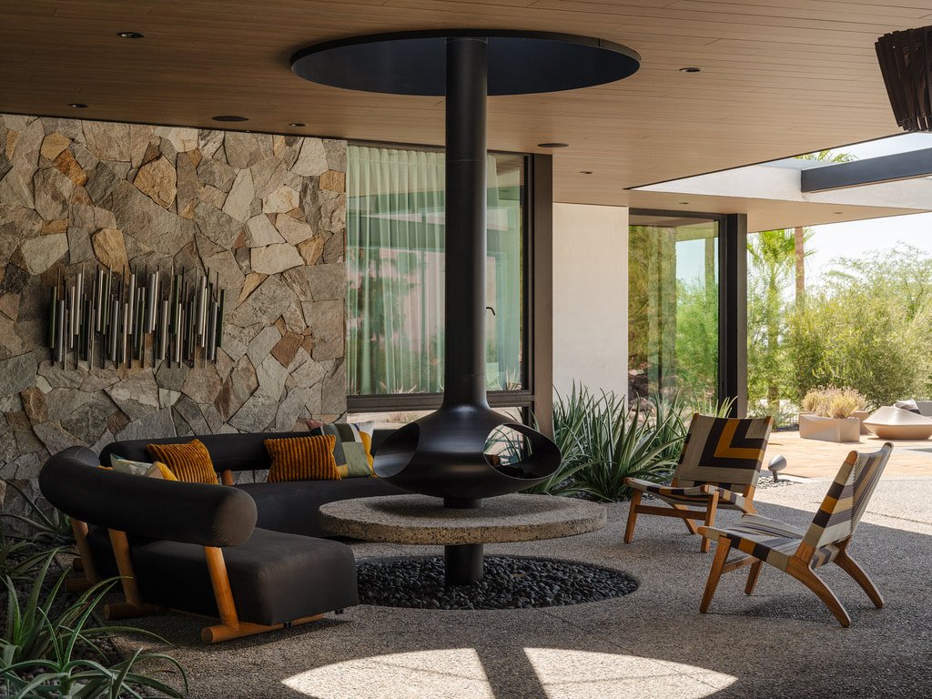 Flannery Residence by Capurro + Davis Design, mid-century modern interior in the Palm Springs desert, view 30 of 33