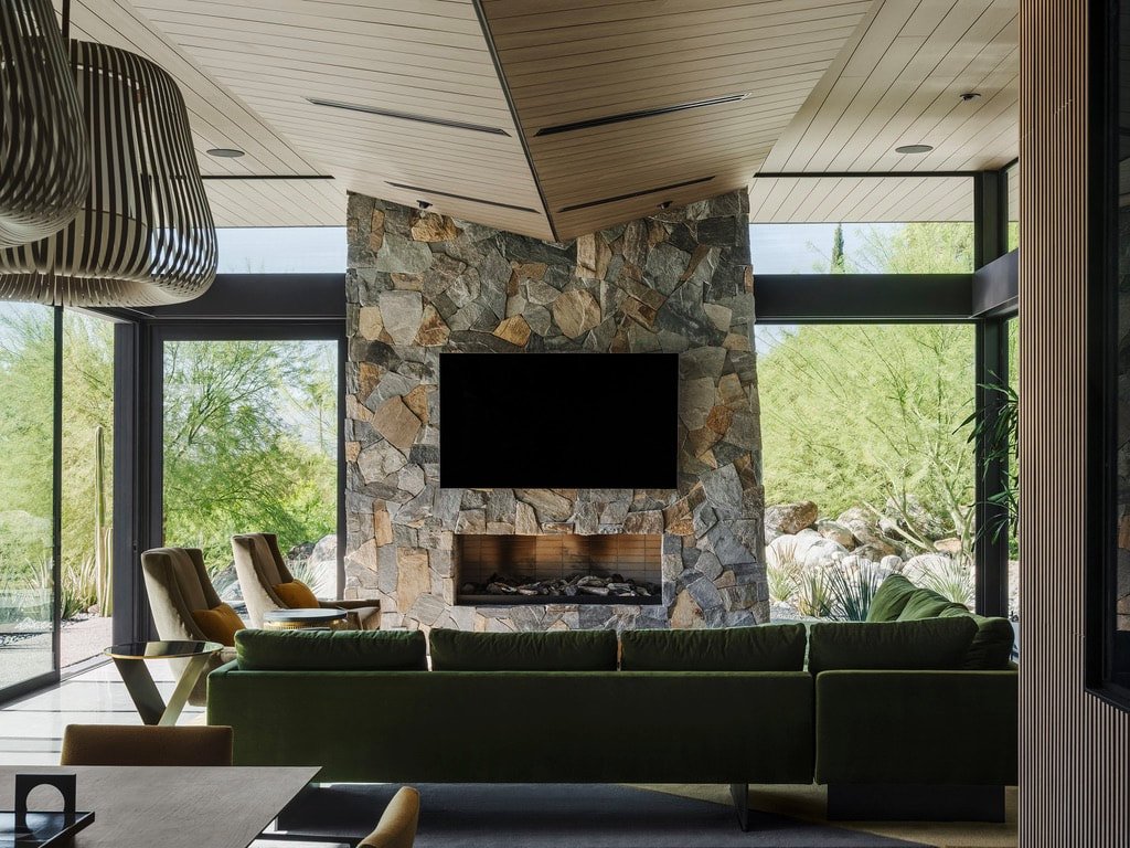 Flannery Residence by Capurro + Davis Design, mid-century modern interior in the Palm Springs desert, view 3 of 33