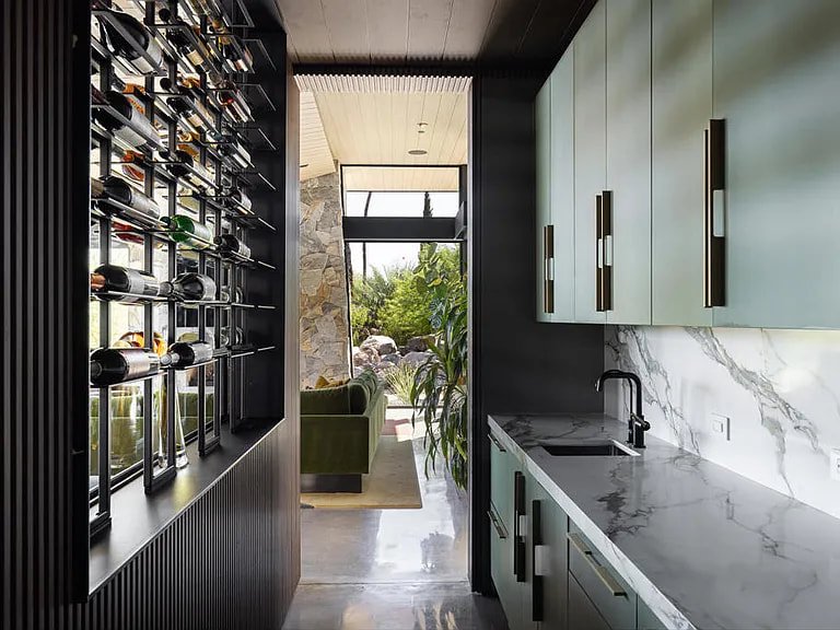 Flannery Residence by Capurro + Davis Design, mid-century modern interior in the Palm Springs desert, view 9 of 33