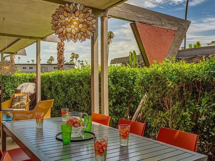 Royal Hawaiian Estates I by Capurro + Davis Design, mid-century modern interior in the Palm Springs desert, view 27 of 33