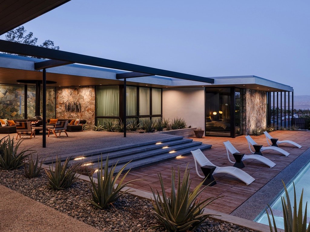 Flannery Residence by Capurro + Davis Design, mid-century modern interior in the Palm Springs desert, view 31 of 33