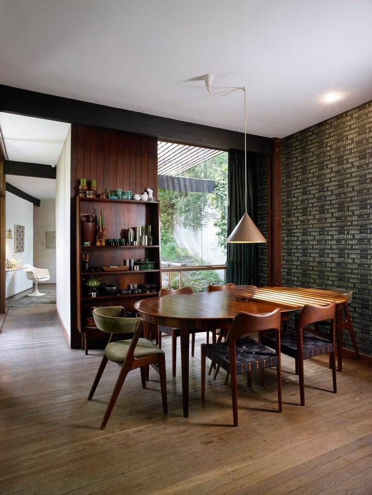 Jack House by Capurro + Davis Design, mid-century modern interior in the Palm Springs desert, view 7 of 33