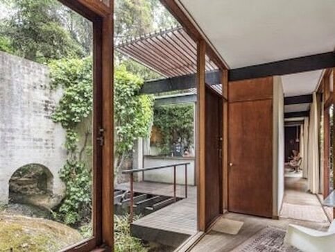 Jack House by Capurro + Davis Design, mid-century modern interior in the Palm Springs desert, view 3 of 33