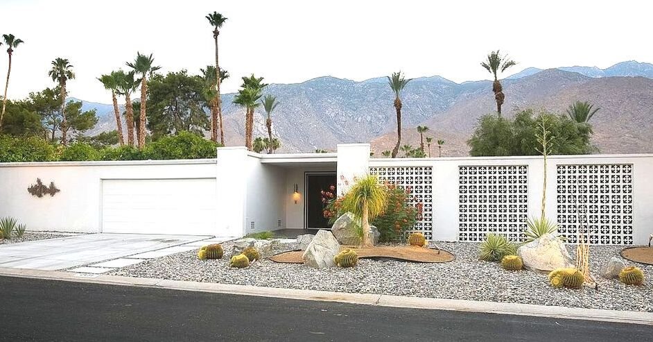 Yosemite House by Capurro + Davis Design, mid-century modern interior in the Palm Springs desert, view 17 of 18