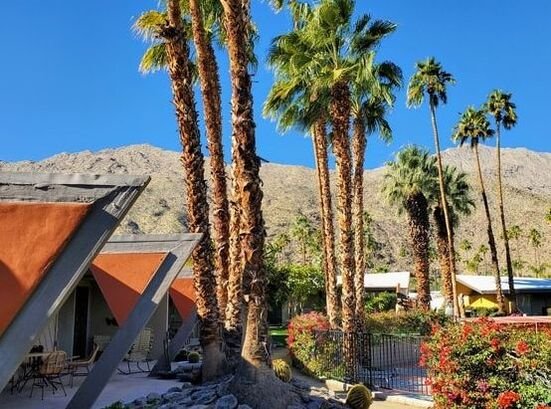 Royal Hawaiian Estates II by Capurro + Davis Design, mid-century modern interior in the Palm Springs desert, view 17 of 21