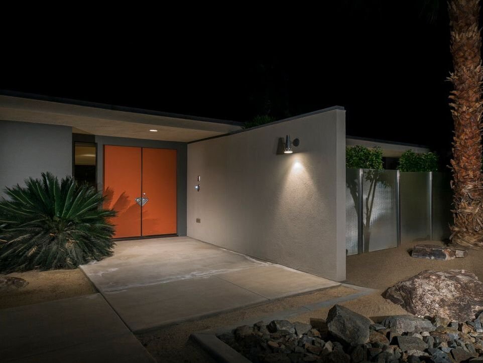 Kenaston House by Capurro + Davis Design, mid-century modern interior in the Palm Springs desert, view 17 of 19