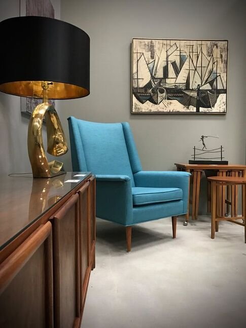 Furniture by Capurro + Davis Design, mid-century modern interior in the Palm Springs desert, view 22 of 23
